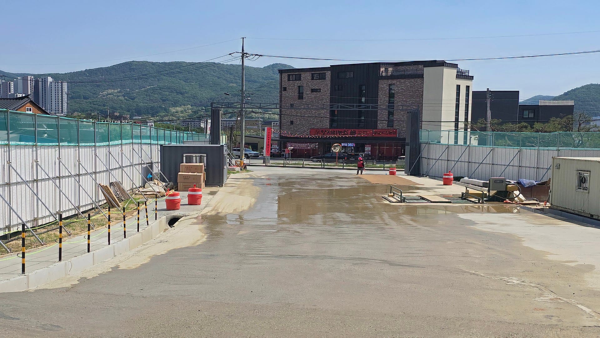 용인 양지 서희스타힐스 아파트 건설 현장 위에서 아래를 바라본 전경